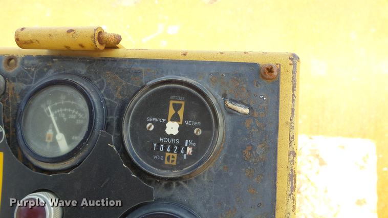 image for item DE2962 1991 Caterpillar CP563 single drum vibratory roller