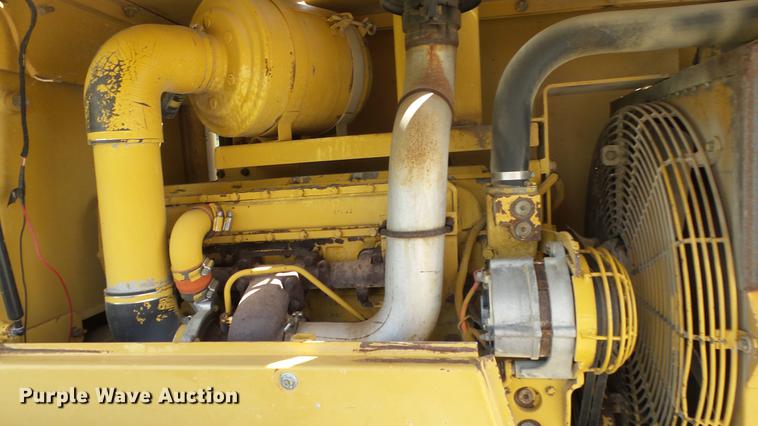 image for item DE2962 1991 Caterpillar CP563 single drum vibratory roller