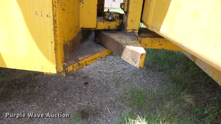 image for item DE2962 1991 Caterpillar CP563 single drum vibratory roller