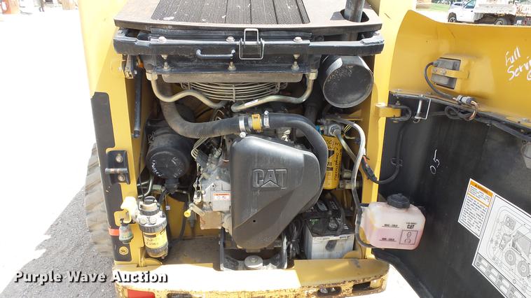 image for item DE2964 2002 Caterpillar 216 skid steer