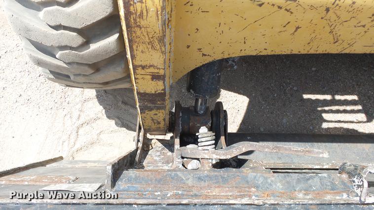 image for item DE2964 2002 Caterpillar 216 skid steer