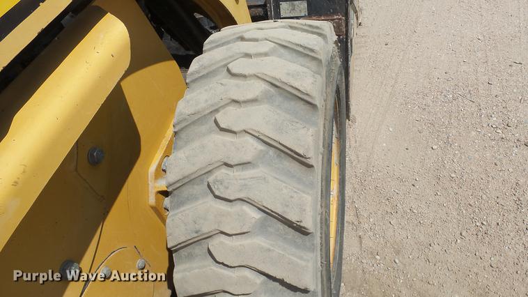 image for item DE2964 2002 Caterpillar 216 skid steer