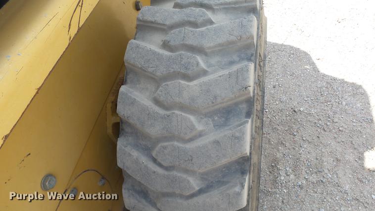 image for item DE2964 2002 Caterpillar 216 skid steer