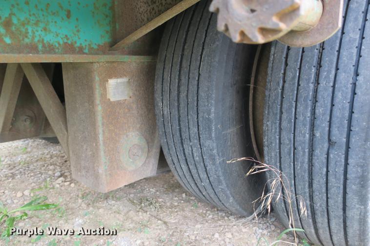 image for item DE3760 1991 Fontaine DFT-4-8048WSA drop deck trailer