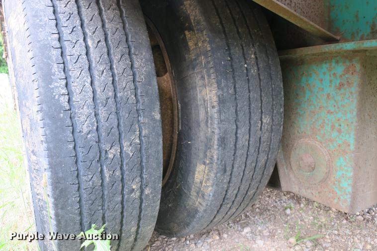 image for item DE3760 1991 Fontaine DFT-4-8048WSA drop deck trailer