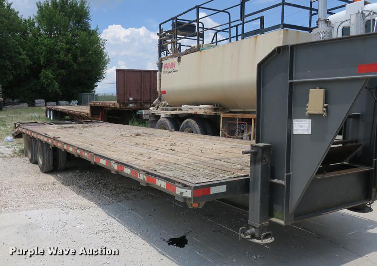 image for item DE3761 2008 Blue Diamond equipment trailer