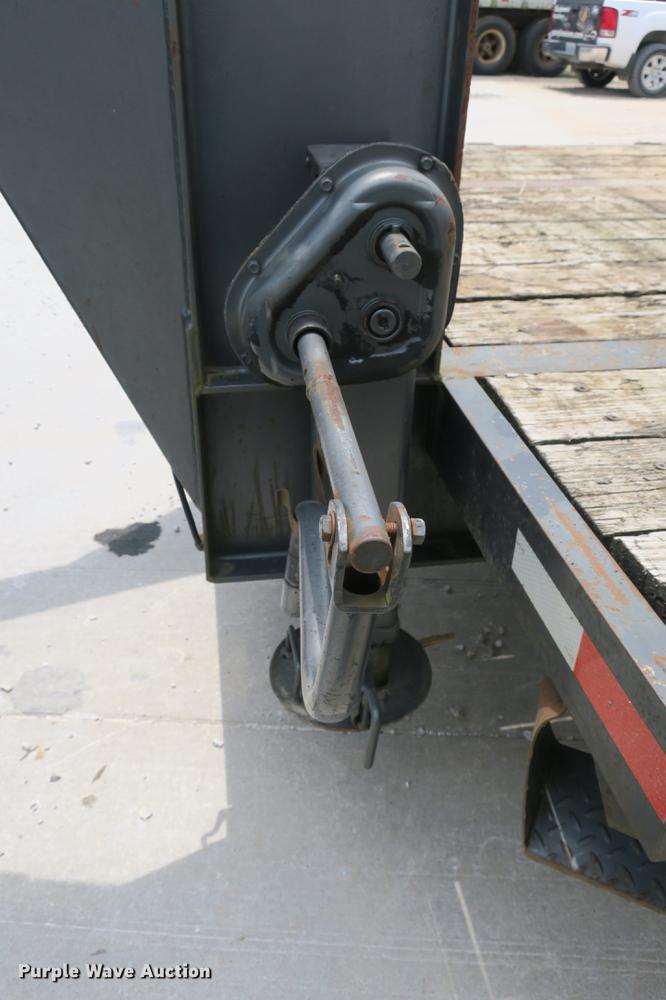 image for item DE3761 2008 Blue Diamond equipment trailer