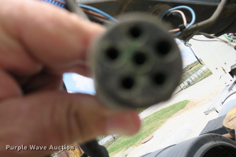 image for item DE3761 2008 Blue Diamond equipment trailer