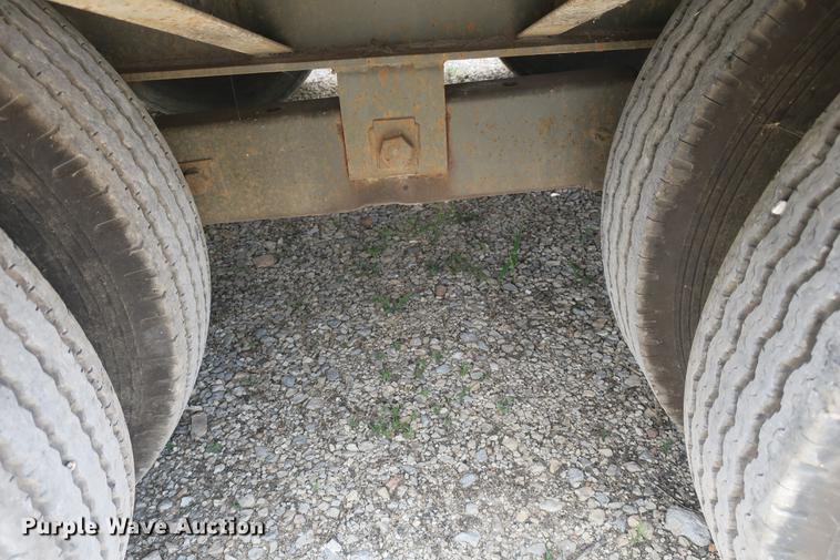 image for item DE3761 2008 Blue Diamond equipment trailer