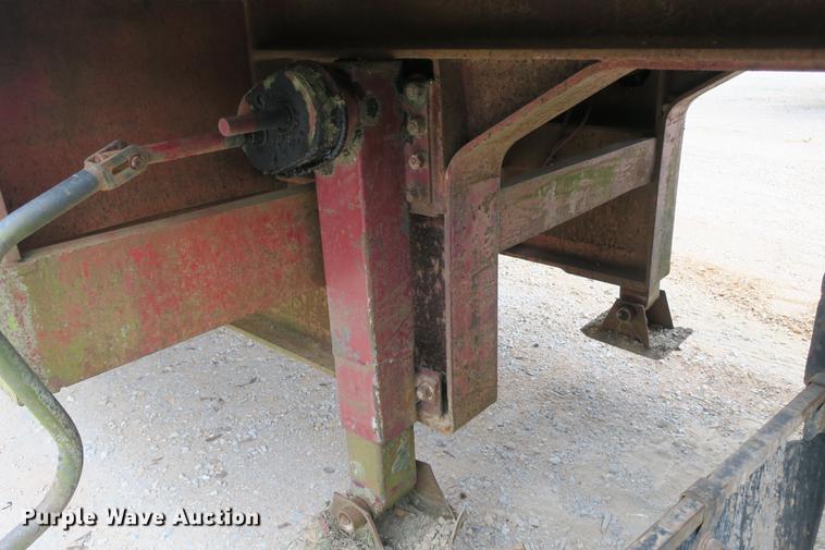 image for item DE3762 1979 Transport 35-PDL-S drop deck trailer