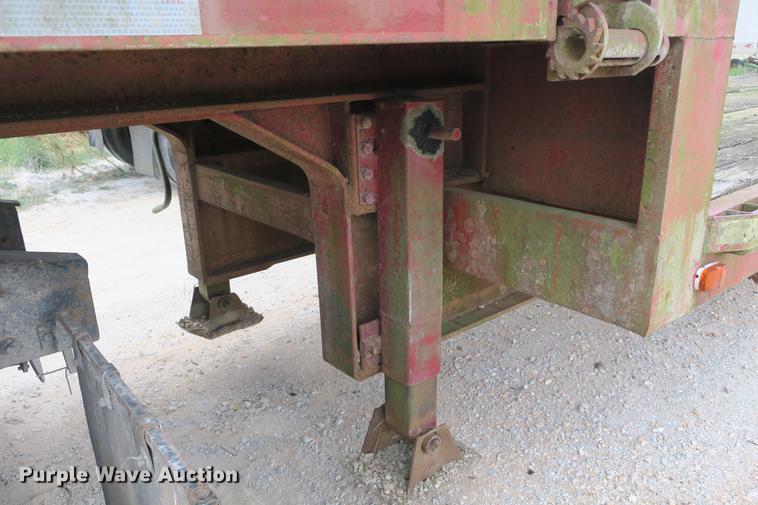 image for item DE3762 1979 Transport 35-PDL-S drop deck trailer