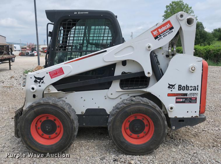 image for item DE3767 2011 Bobcat S750 skid steer