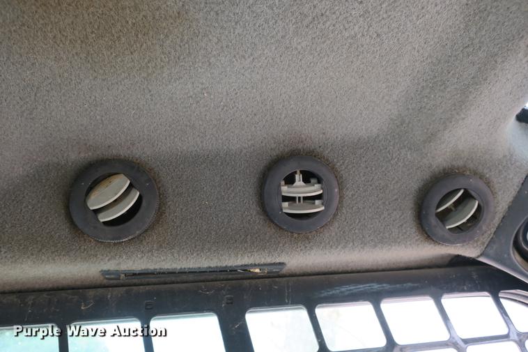 image for item DE3767 2011 Bobcat S750 skid steer