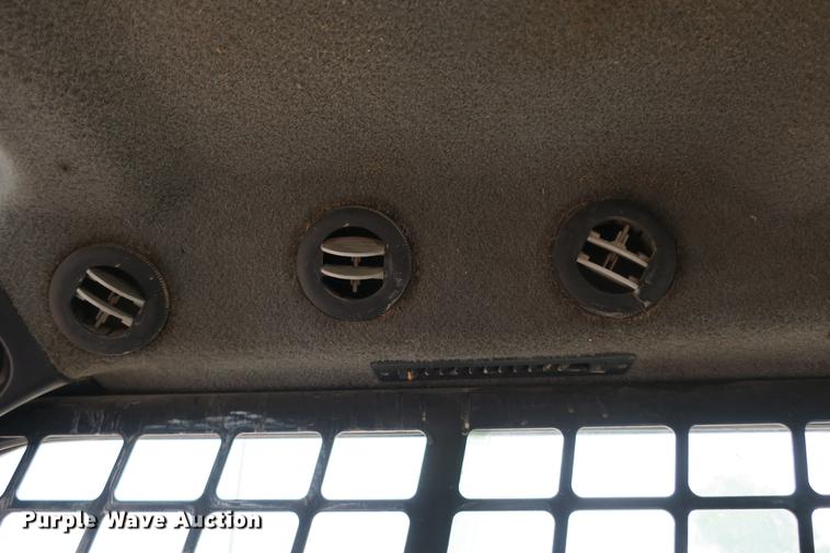 image for item DE3767 2011 Bobcat S750 skid steer