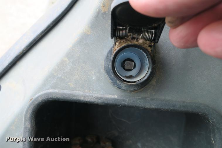 image for item DE3767 2011 Bobcat S750 skid steer