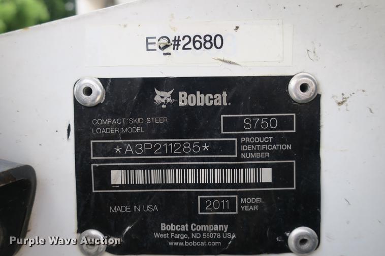 image for item DE3767 2011 Bobcat S750 skid steer