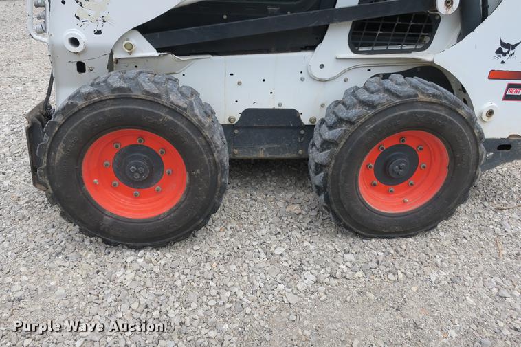 image for item DE3768 2012 Bobcat S770 skid steer