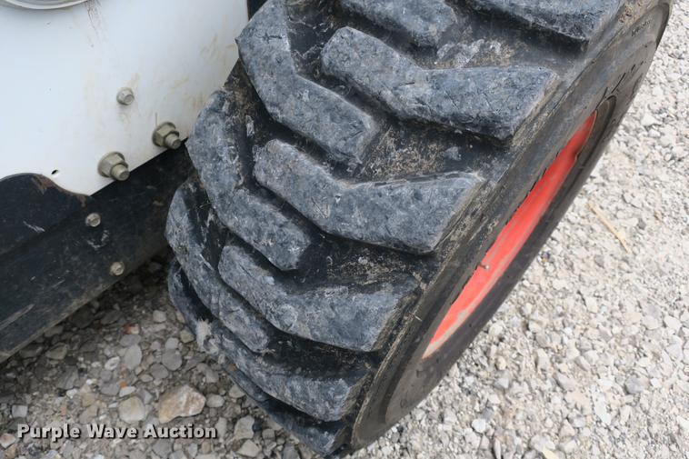 image for item DE3768 2012 Bobcat S770 skid steer