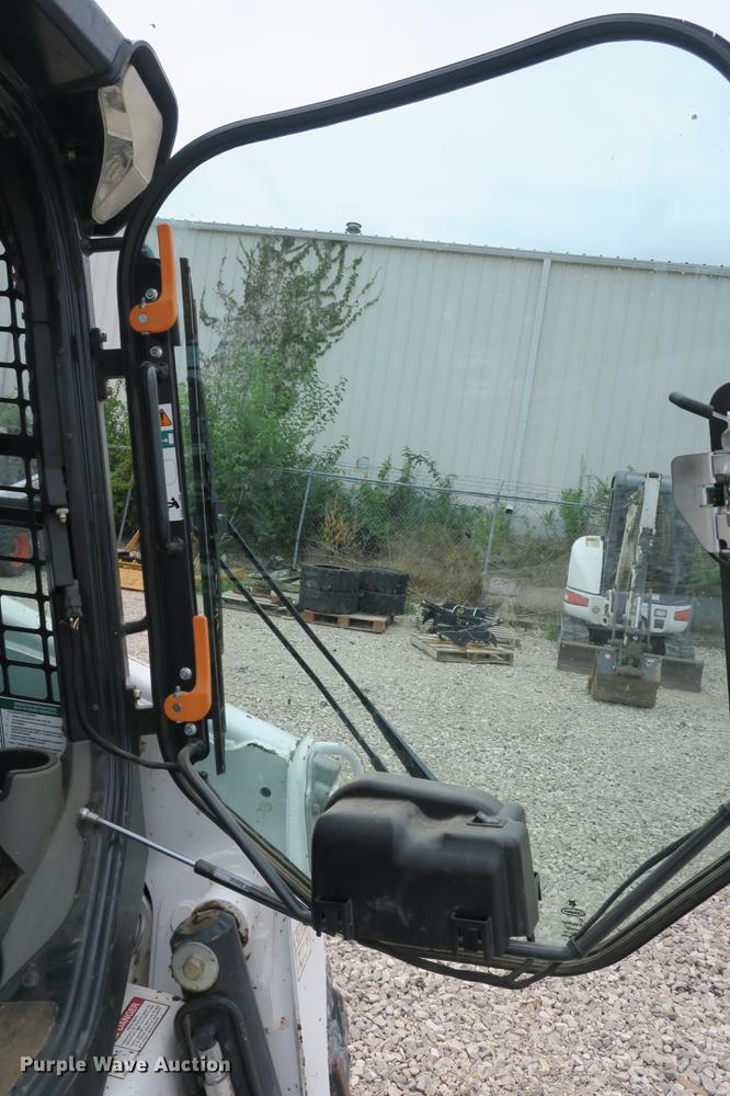 image for item DE3768 2012 Bobcat S770 skid steer