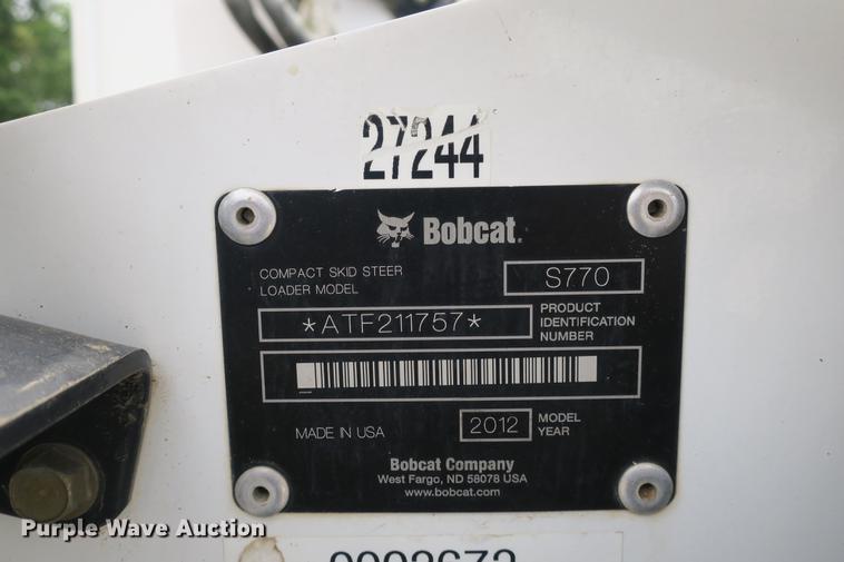 image for item DE3768 2012 Bobcat S770 skid steer