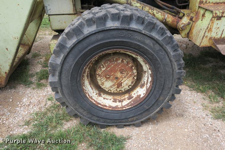 image for item DE3770 White 4-80-17 backhoe