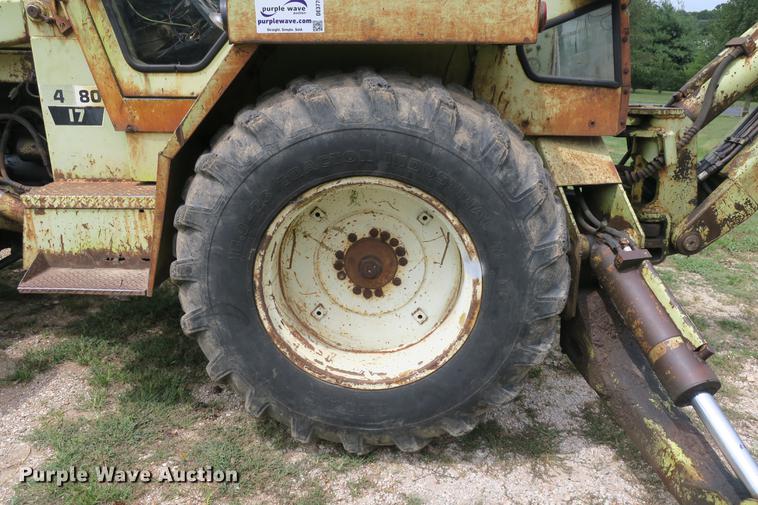 image for item DE3770 White 4-80-17 backhoe