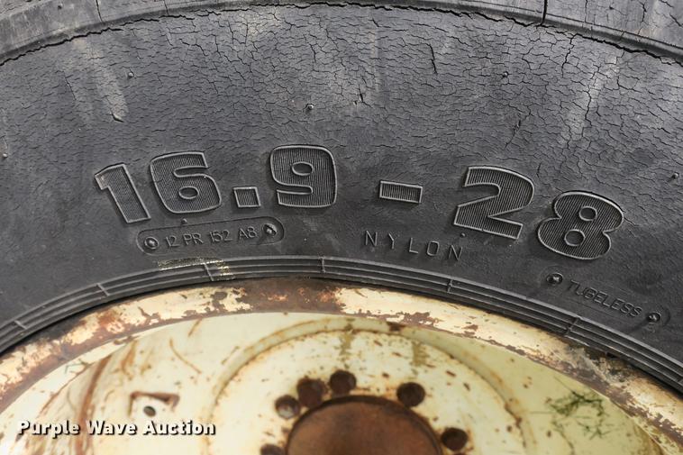 image for item DE3770 White 4-80-17 backhoe