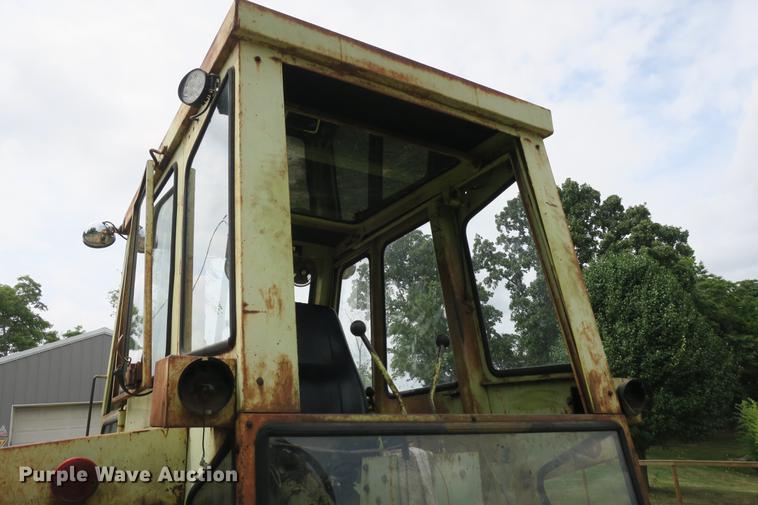 image for item DE3770 White 4-80-17 backhoe