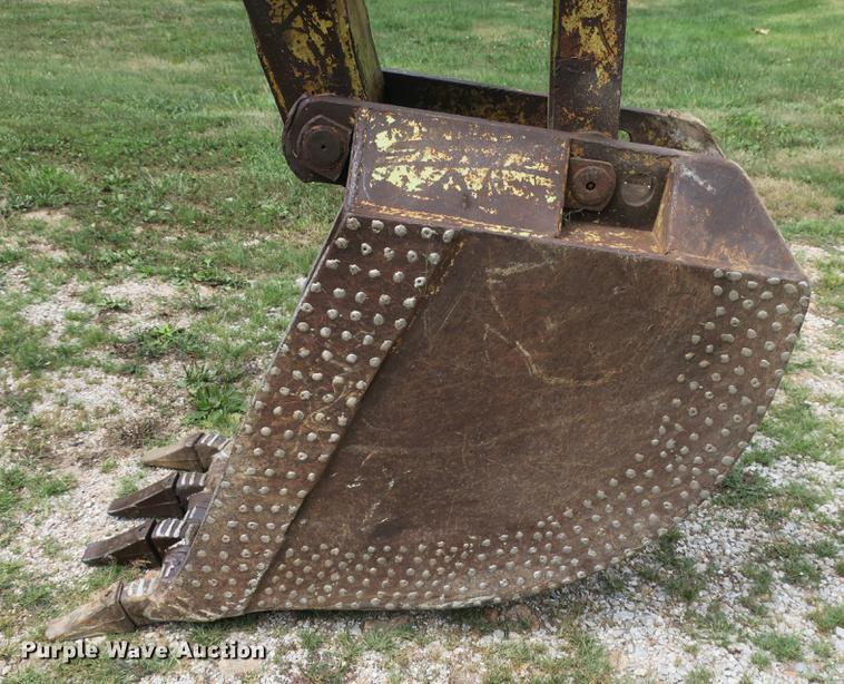 image for item DE3770 White 4-80-17 backhoe