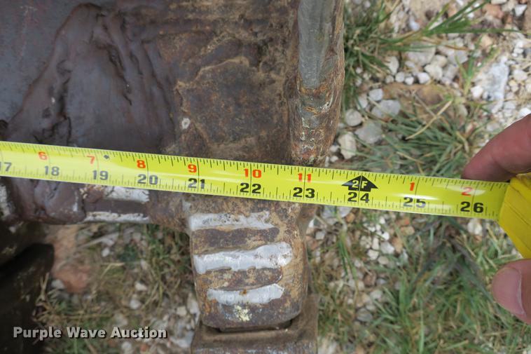 image for item DE3770 White 4-80-17 backhoe