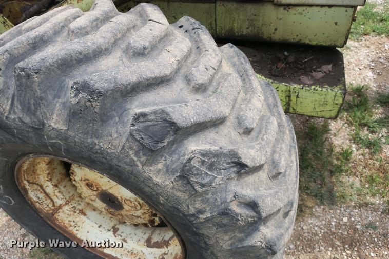 image for item DE3770 White 4-80-17 backhoe