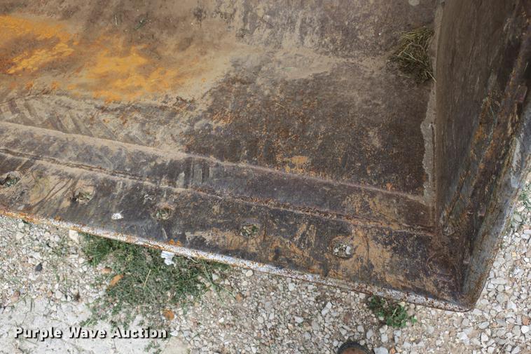 image for item DE3770 White 4-80-17 backhoe