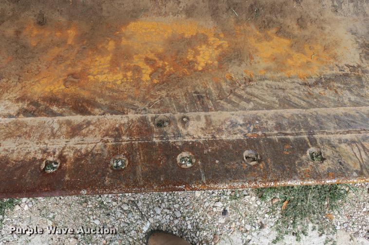 image for item DE3770 White 4-80-17 backhoe