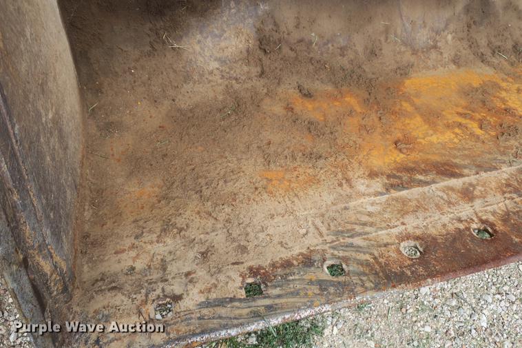 image for item DE3770 White 4-80-17 backhoe