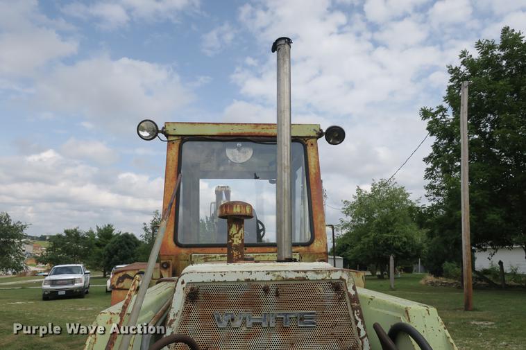 image for item DE3770 White 4-80-17 backhoe
