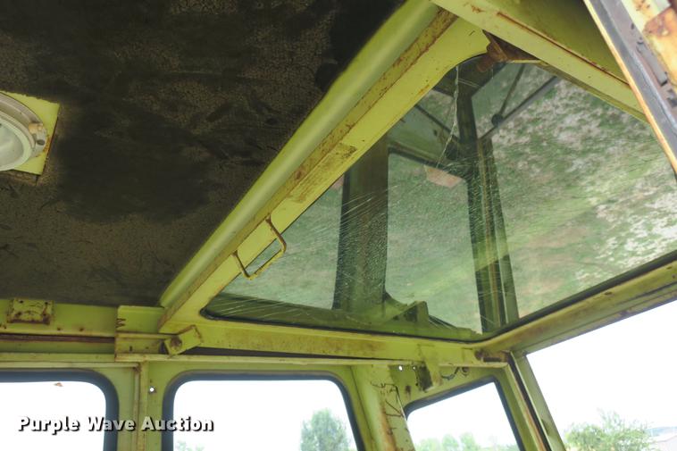 image for item DE3770 White 4-80-17 backhoe