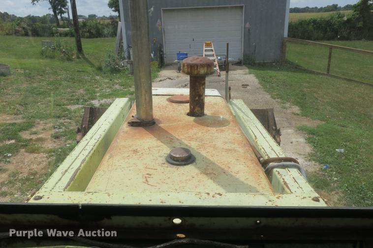 image for item DE3770 White 4-80-17 backhoe