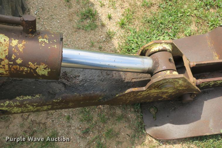 image for item DE3770 White 4-80-17 backhoe