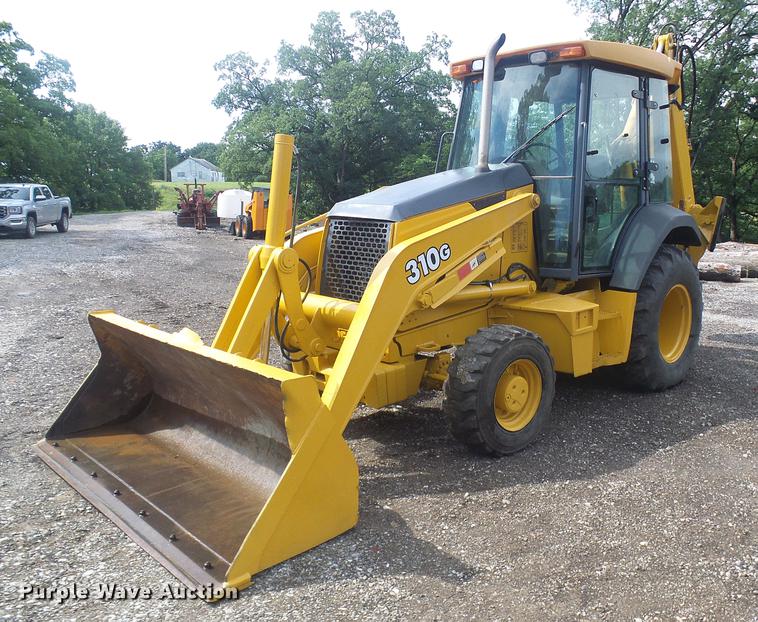 image for item DE5083 2004 John Deere 310G backhoe