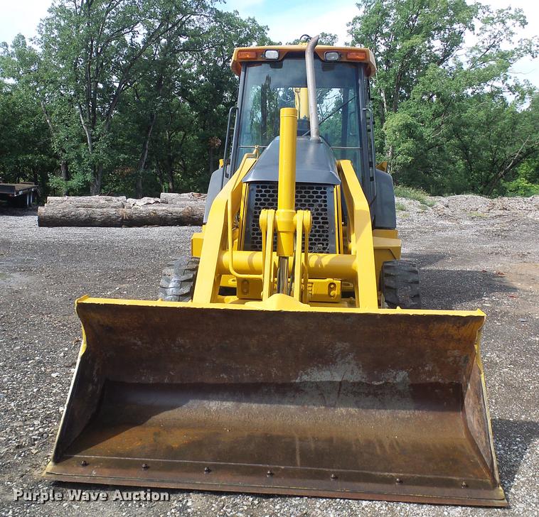 image for item DE5083 2004 John Deere 310G backhoe