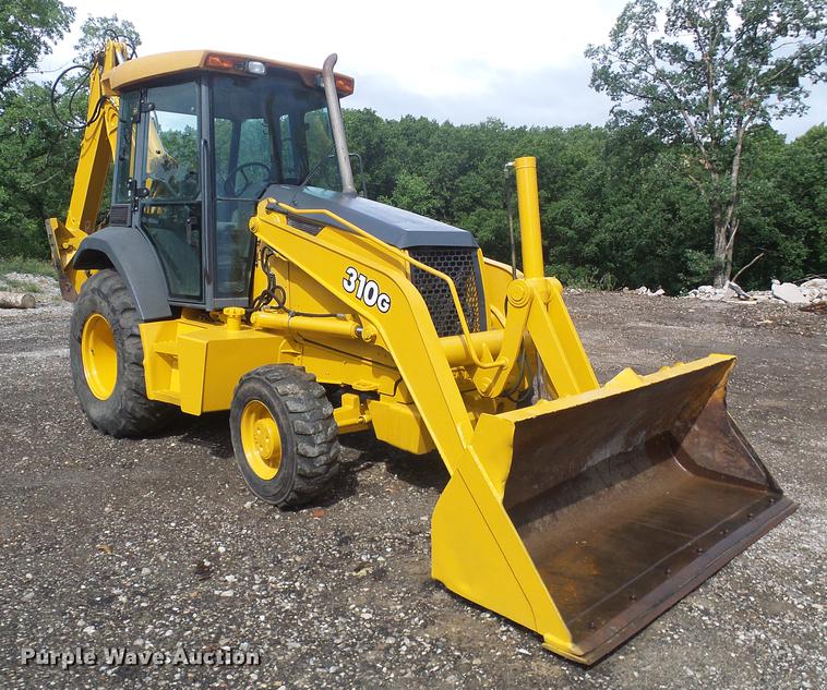 image for item DE5083 2004 John Deere 310G backhoe
