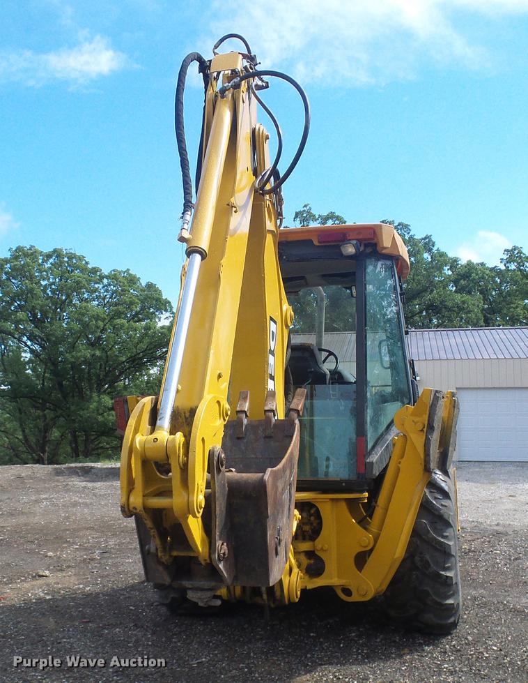 image for item DE5083 2004 John Deere 310G backhoe