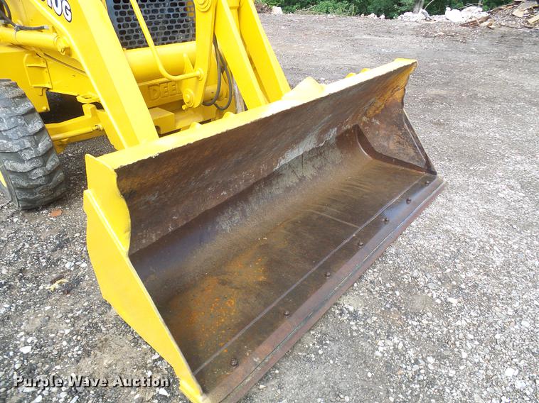 image for item DE5083 2004 John Deere 310G backhoe