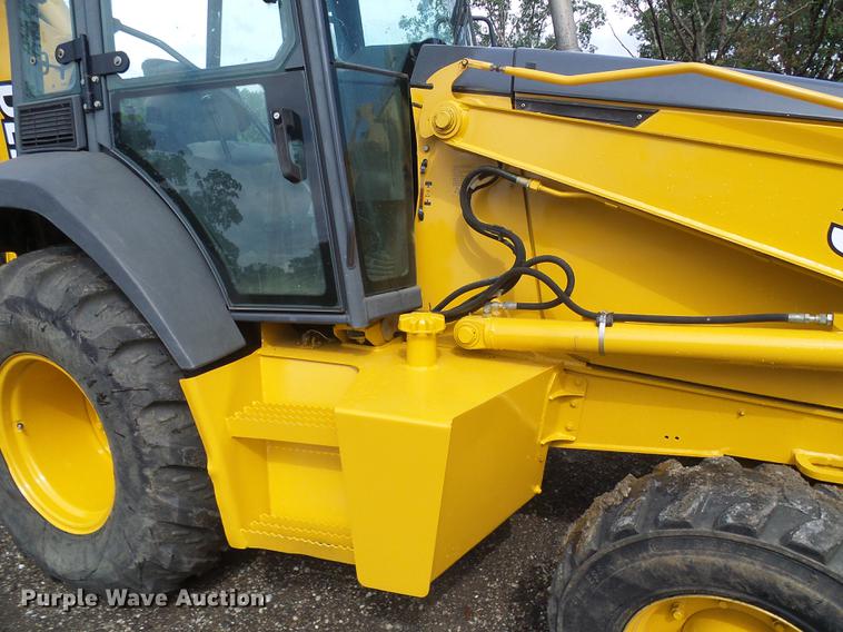 image for item DE5083 2004 John Deere 310G backhoe