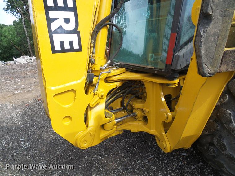 image for item DE5083 2004 John Deere 310G backhoe