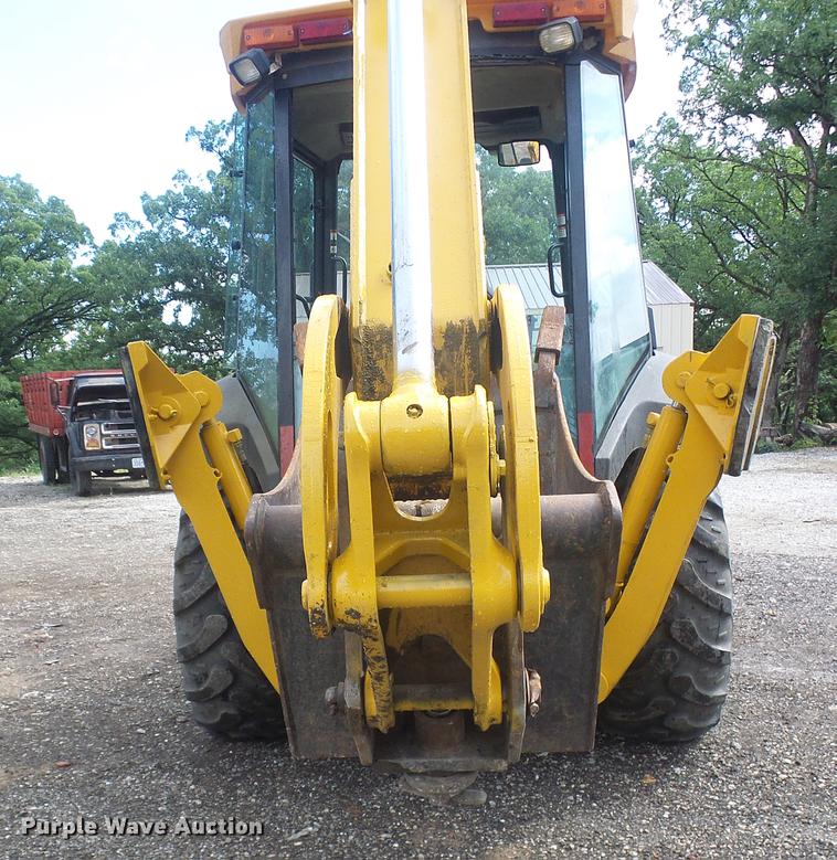 image for item DE5083 2004 John Deere 310G backhoe