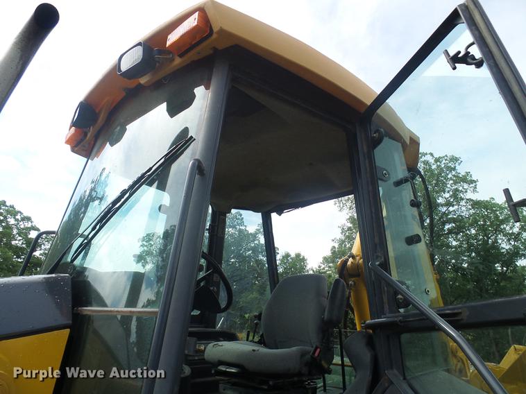 image for item DE5083 2004 John Deere 310G backhoe