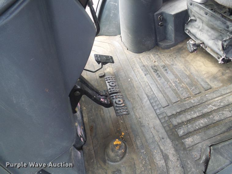 image for item DE5083 2004 John Deere 310G backhoe