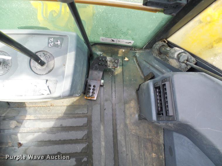 image for item DE5083 2004 John Deere 310G backhoe