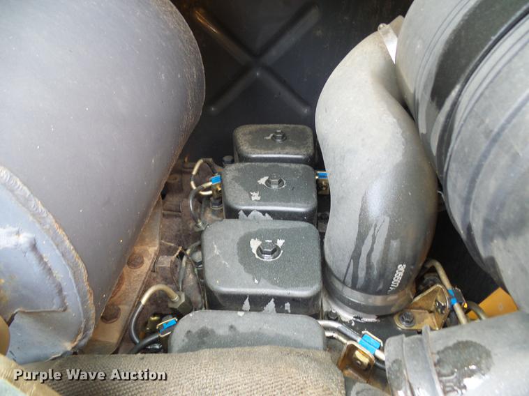 image for item DE5084 2003 Case 60XT skid steer